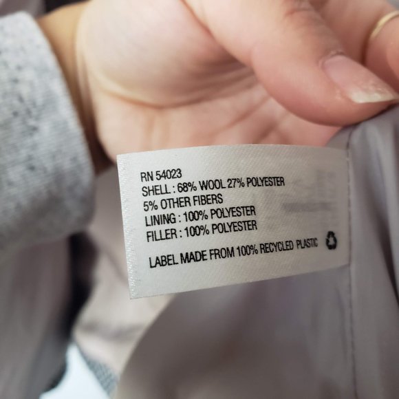 GAP | Gray Winter Warmth Tweed Herringbone Puffer Vest, Size Small - Picture 9 of 9